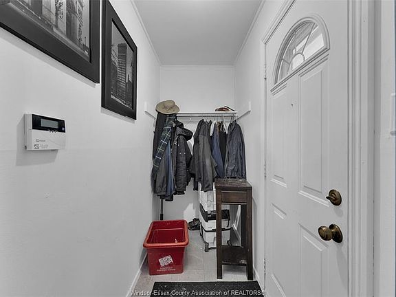 5th image of 1402 Arthur Rd