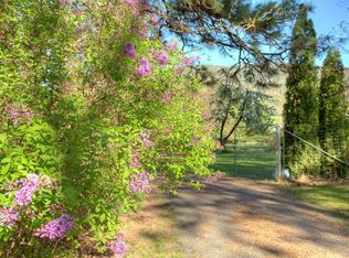 585 Morey Rd, Talent, OR 97540