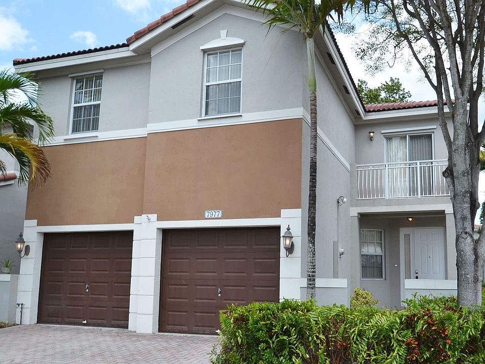 1st image of 7977 NW 116th Ave