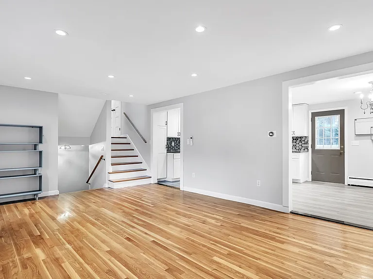 31 Park Cir — Photo 25