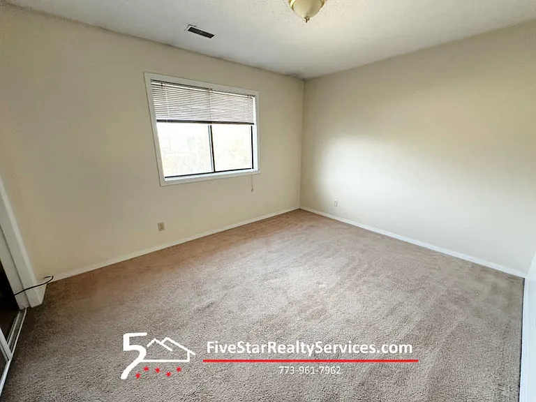 1340 Brook St #M — Photo 5