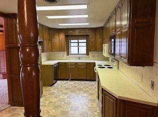 5546 S Columbia Ave, Tulsa, OK 74105