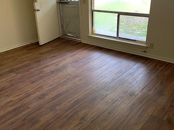 3rd image of 1209 N Chamberlain Ave #B