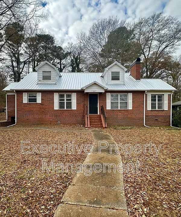 637 Blanton Ln