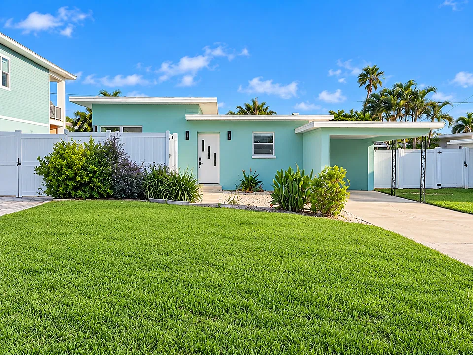 641 Boca Ciega Isle Dr