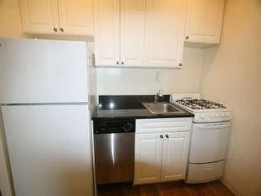 Rented by JM Preston Properties LLC | media 48