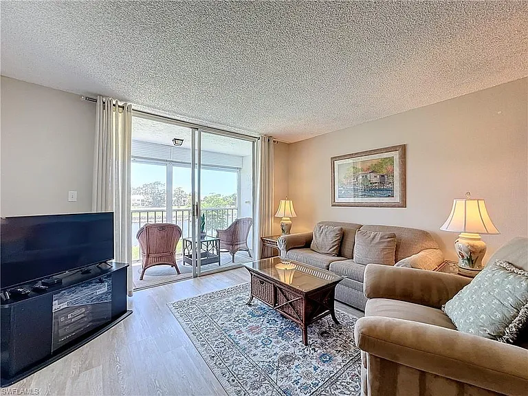 300 Forest Lakes Blvd #201 — Photo 18