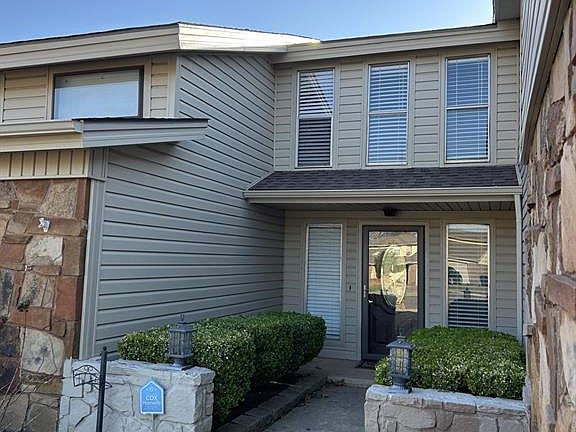 3rd image of 1921 Norwich Cir