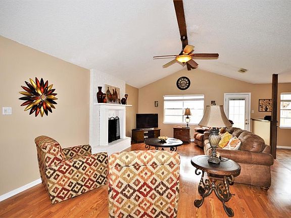 4th image of 416 Westminster Dr