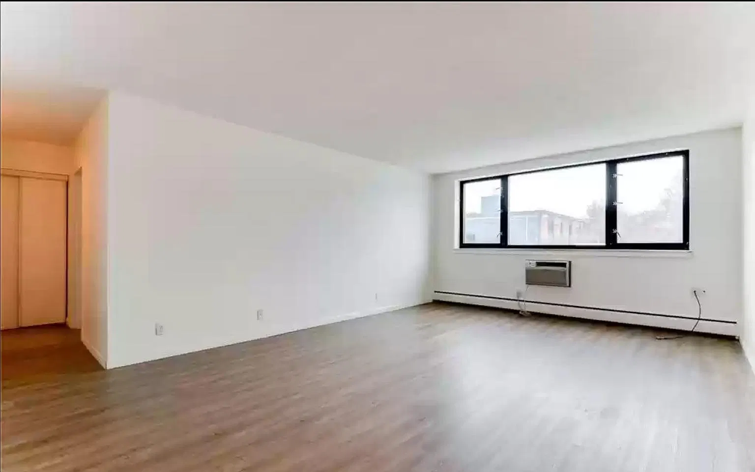 2500 Blaisdell Ave — Photo 4