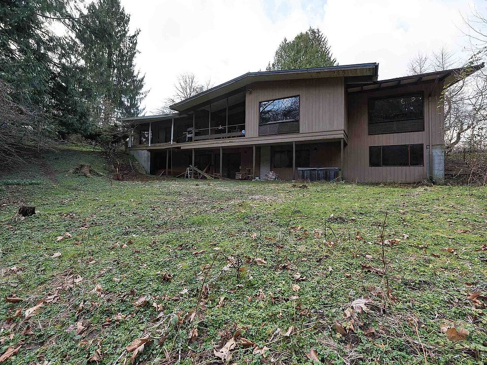 1st image of 19607 80th Ave