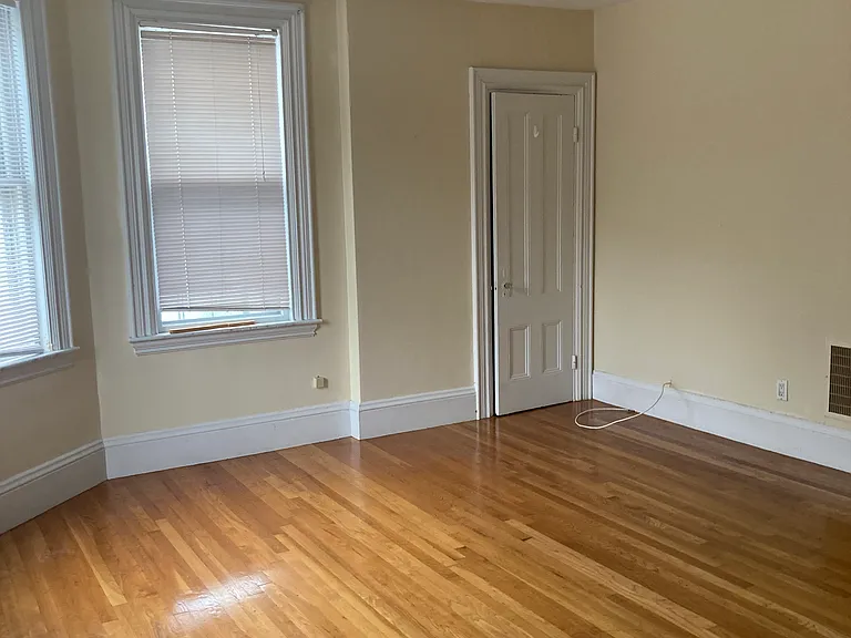 234 Cypress St #2 — Photo 4