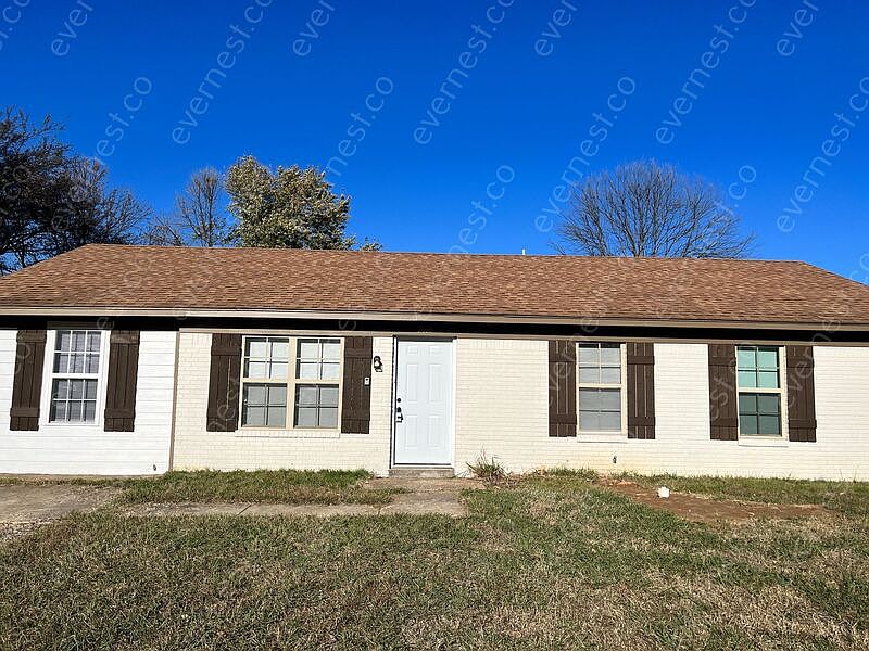 1st image of 2660 Magnolia Dr