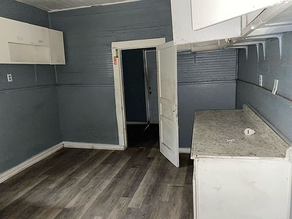 4th image of 1716 W 2nd St