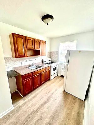 Rented by Pear NYC LLC | media 18