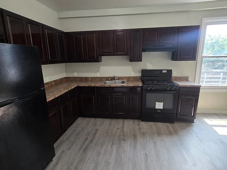 493-495 Irvine Turner Blvd #2A