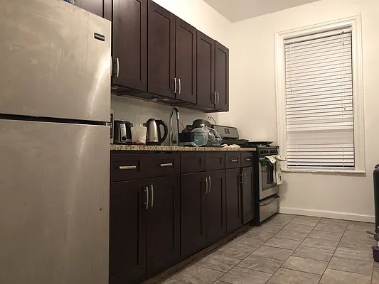 Rented by Lang Realty LLC | media 3