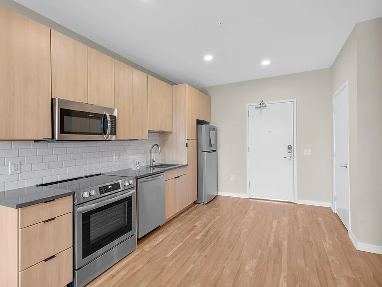 The Keystone Apartments — Photo 120