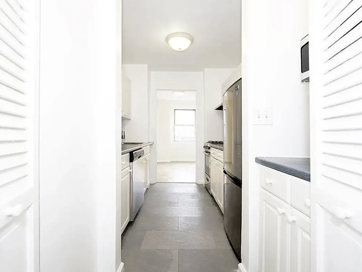 155 East 34th Street — Photo 4