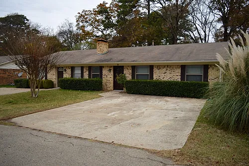 8414 Cambridge Rd Photo 1