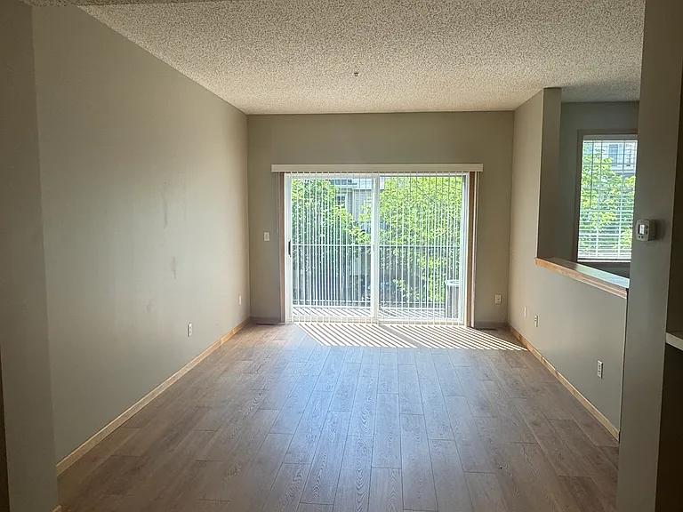 14630 Sumter Ave — Photo 3