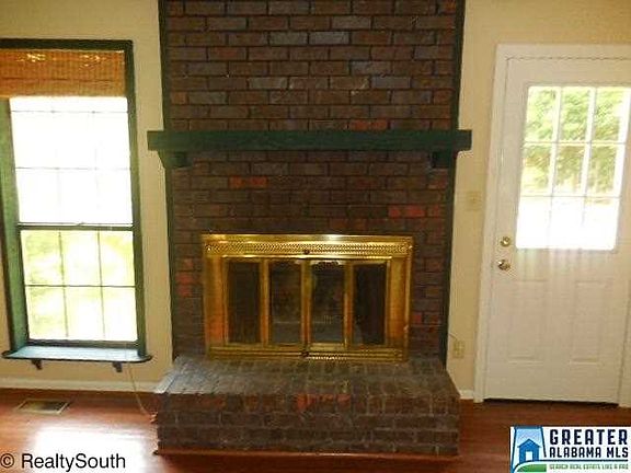 4th image of 3525 Belmont Rd