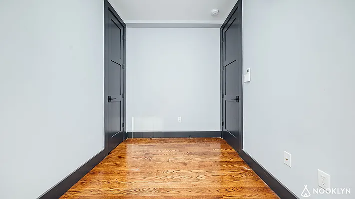 Rented by Nooklyn NYC LLC | media 21