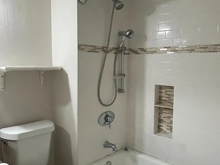 6223 Rathlin Dr — Photo 27
