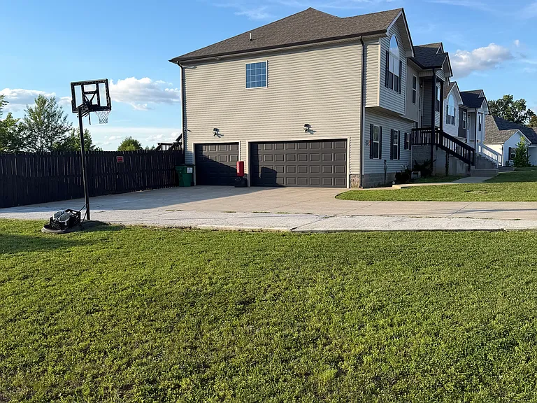 1597 Variance Dr — Photo 3