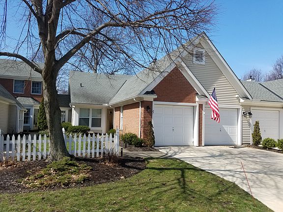 2nd image of 31825 Bayview Dr