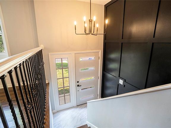 5th image of 10218 Moody Park Dr