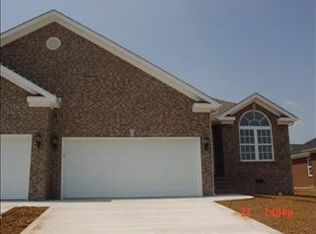 575 Village Creek Ct, Bowling Green, KY 42101
