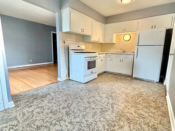 5th image of 7818 W Morgan Ave