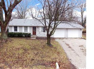 208 N Water St, Rochester, IL 62563