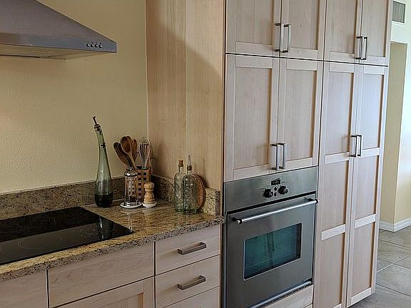 5th image of 1100 N Shore Dr NE Unit 401