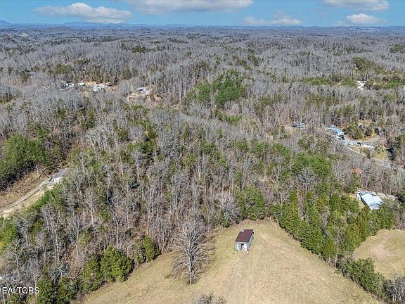 4th image of Panther Creek Rd