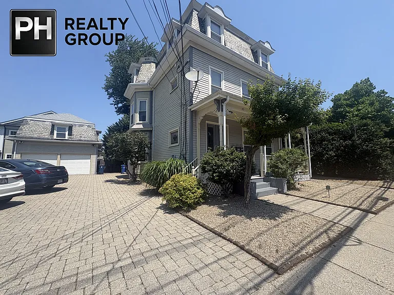 49 Pearl St #1 — Photo 3