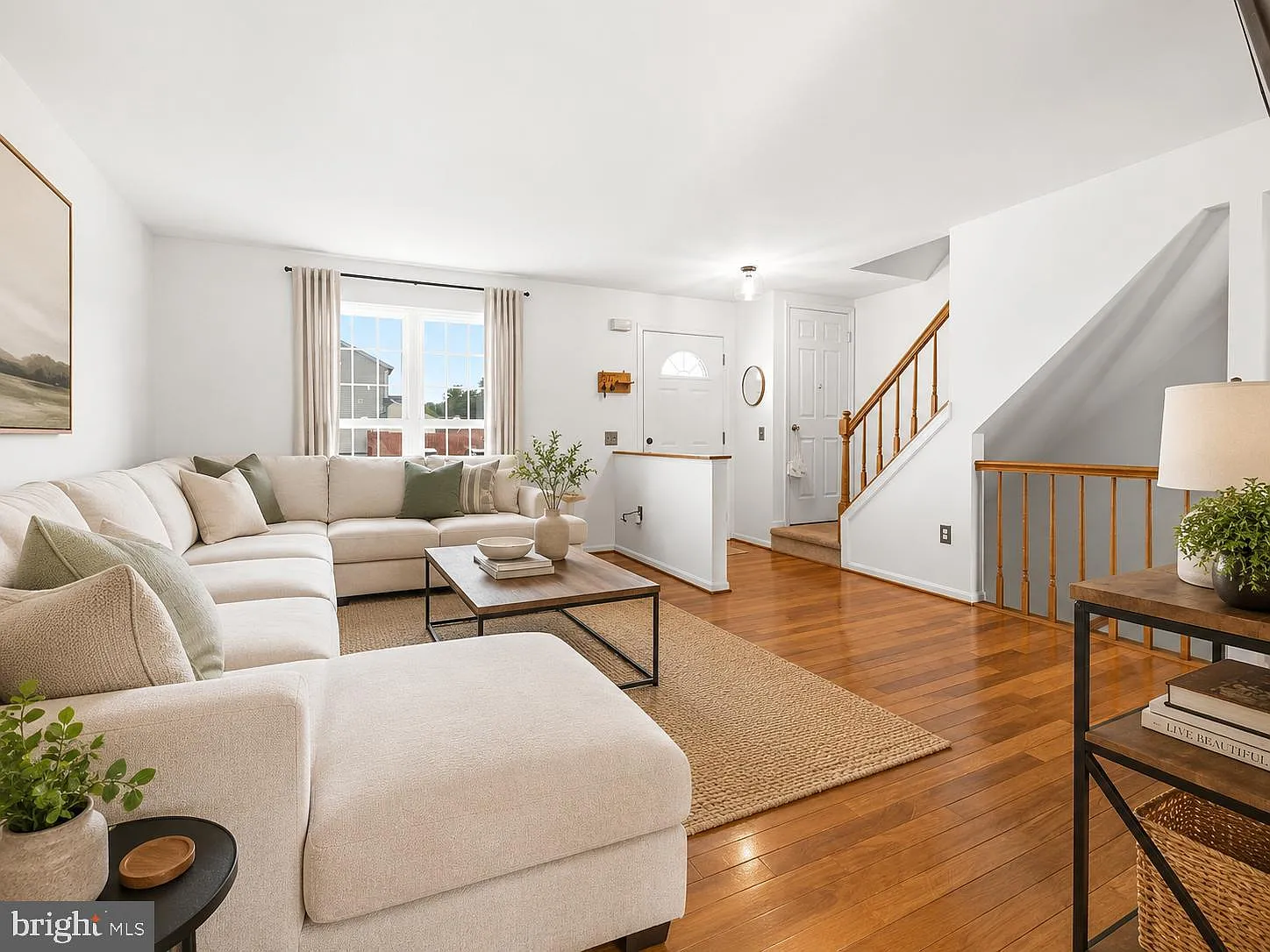 3 bed, 1700 sqft, $2,500 — Photo 4