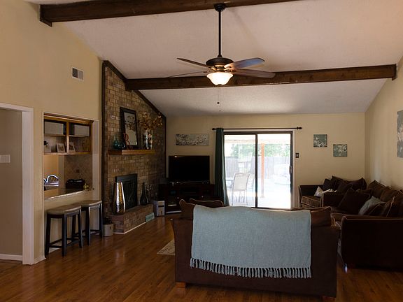 3rd image of 2901 Gilmer Ave