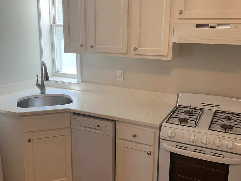 1193 Commonwealth Ave #3 — Photo 7