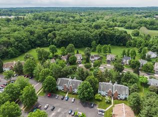 1202 Diamond Dr, Newtown, PA 18940