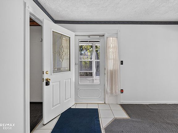 3rd image of 7282 Neff Rd