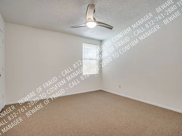 616 Almandora Dr — Photo 23