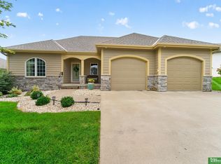 14434 Vane St, Bennington, NE 68007
