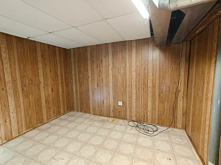 2212 Bartlett Ave — Photo 22