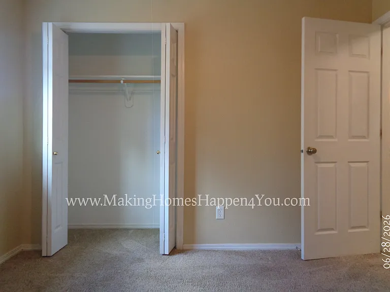 260 SW Oregon Trail Dr — Photo 28