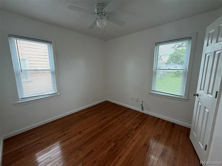 26985 Andover St — Photo 5