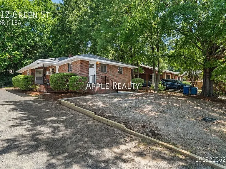 312 Green St — Photo 2
