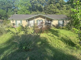 2401 Sequoia Dr E, Mobile, AL 36695