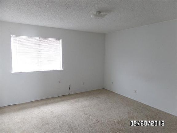 4th image of 430 Dawn Dr